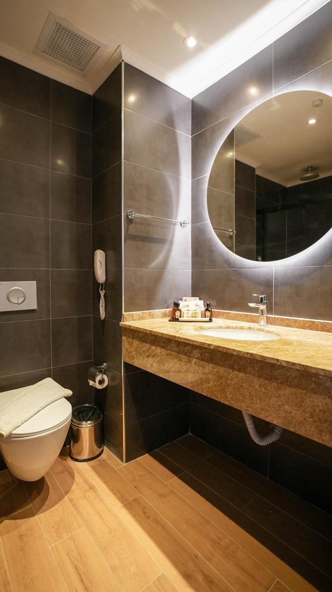 Ada Port Adults Only Hotell *