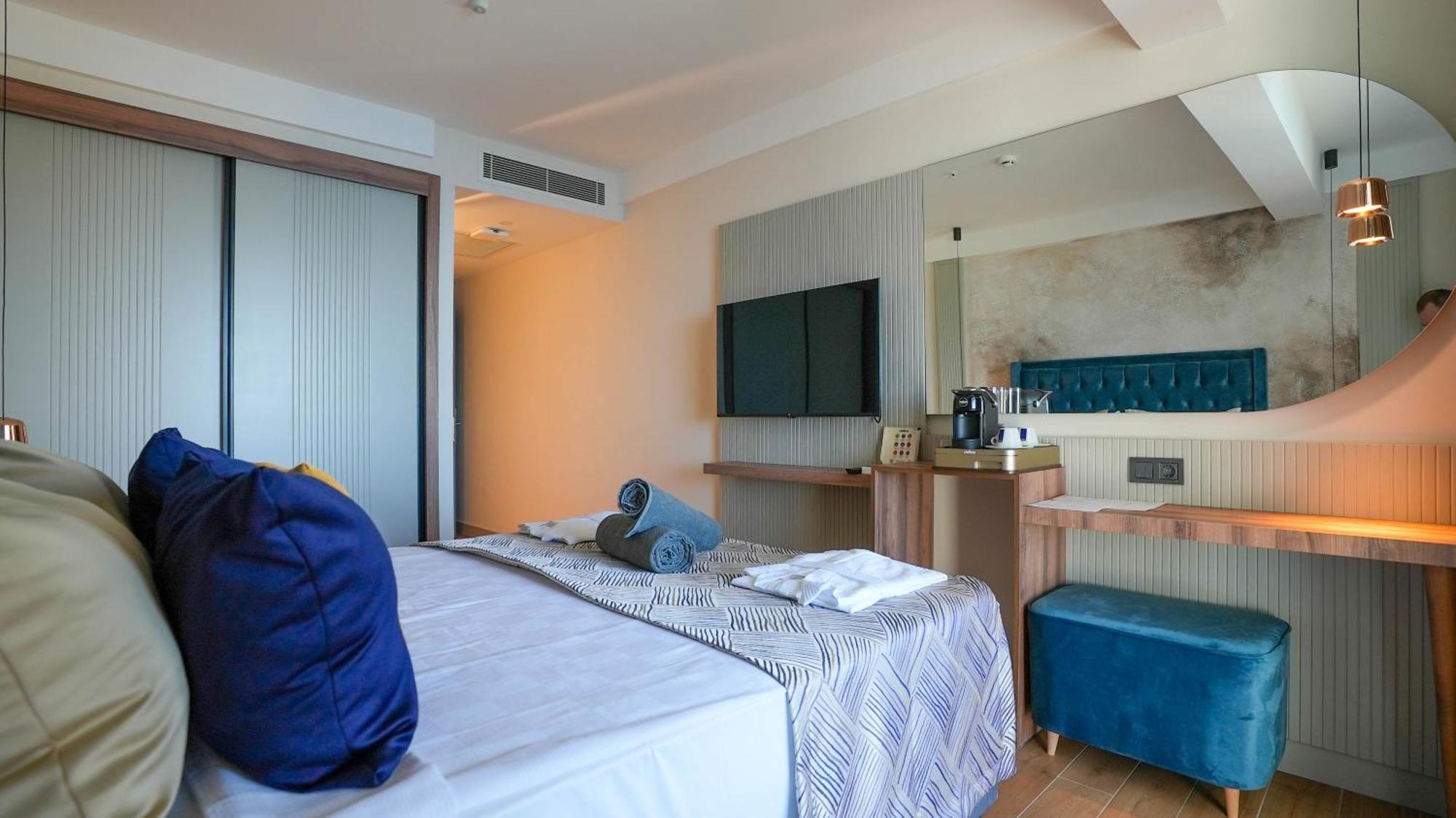 Ada Port Adults Only Hotell *